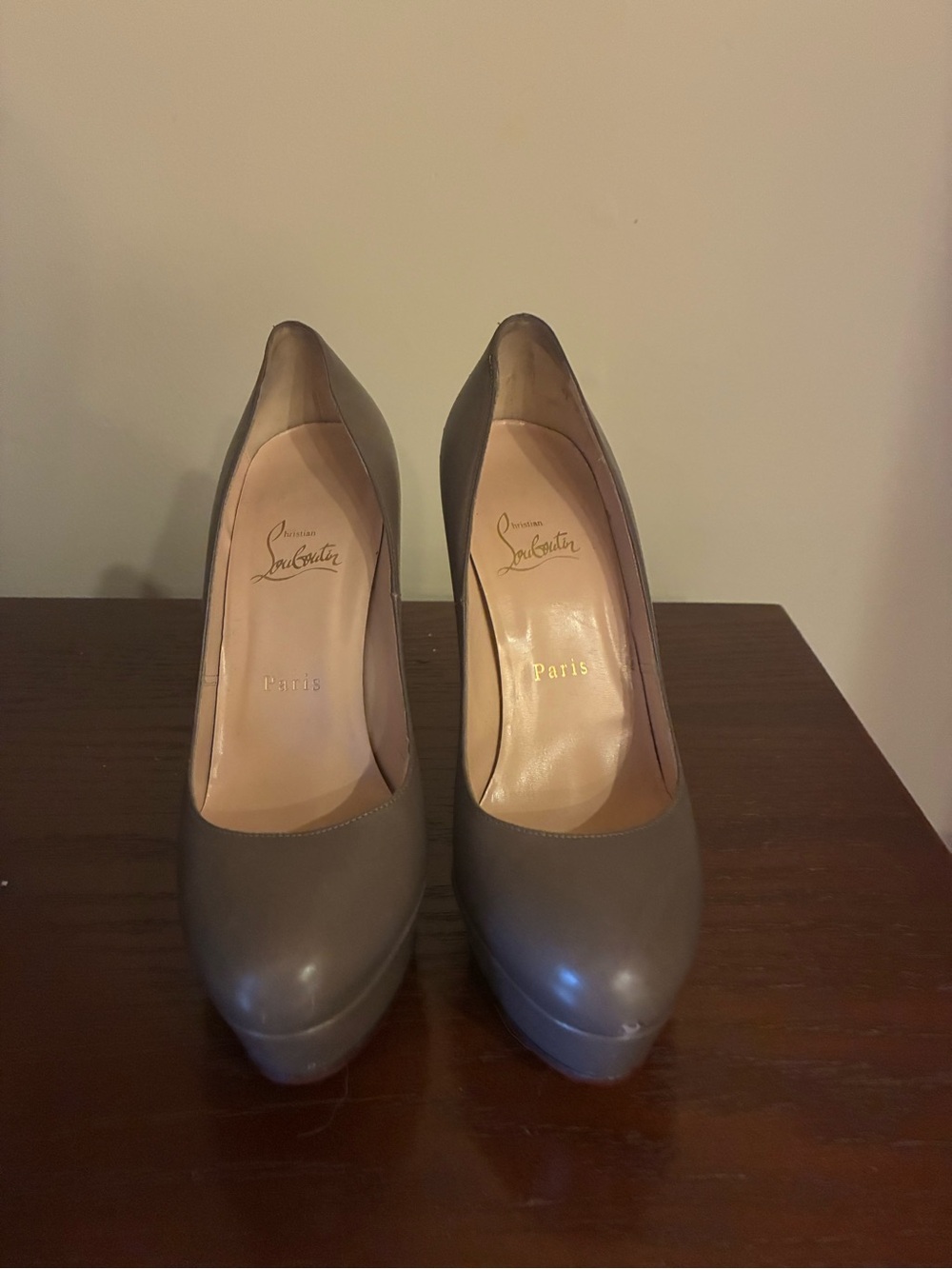 Christian Louboutin Gray Leather Bianca pumps